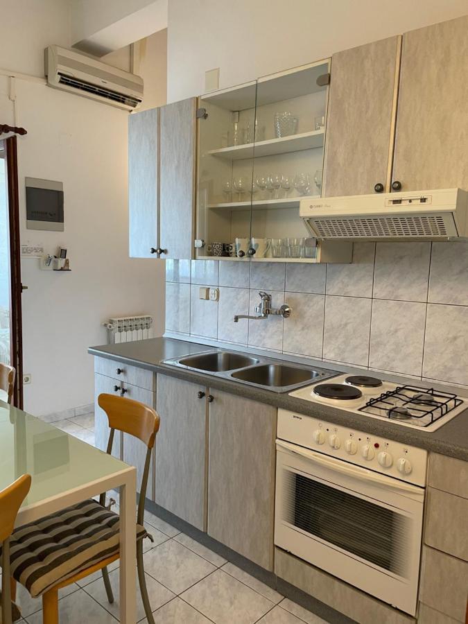 Gorana two bedroom apartment Jelsa  Exterior foto
